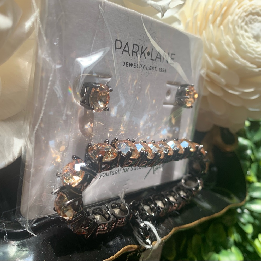 Park Lane “GLOW” Impression Bracelet & Earrings Golden stones SET in hematite. - Picture 4 of 14